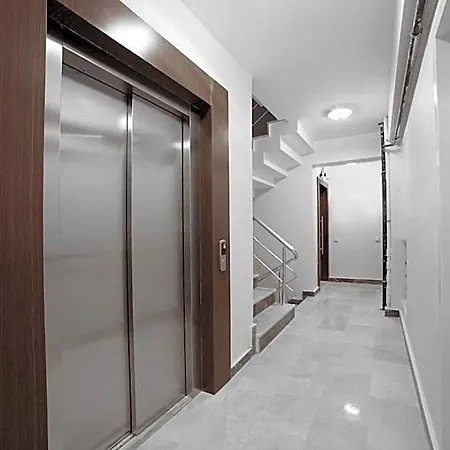 Walton Sisli 4*