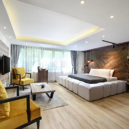 Walton Sisli Aparthotel